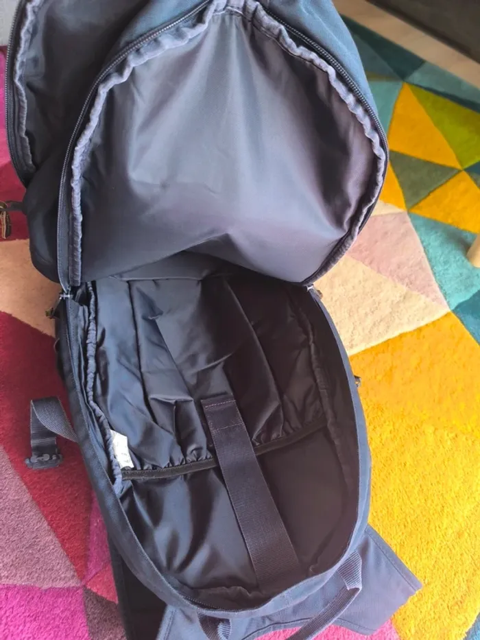 Sac à dos Eastpak bleu marine - photo numéro 3