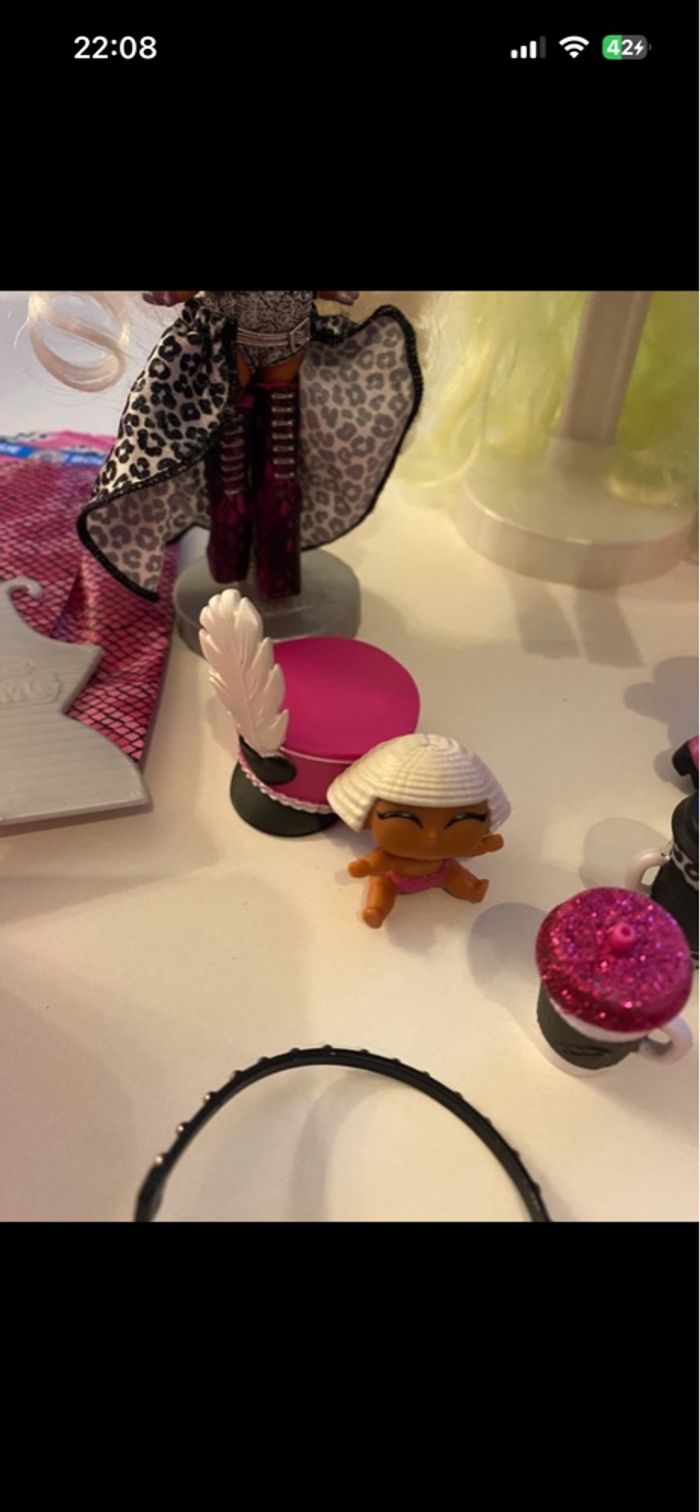 MGA- L.O.L O.M.G. Lady Diva Doll with 20 Toy Surprises 560562, Multi-Colour - photo numéro 6