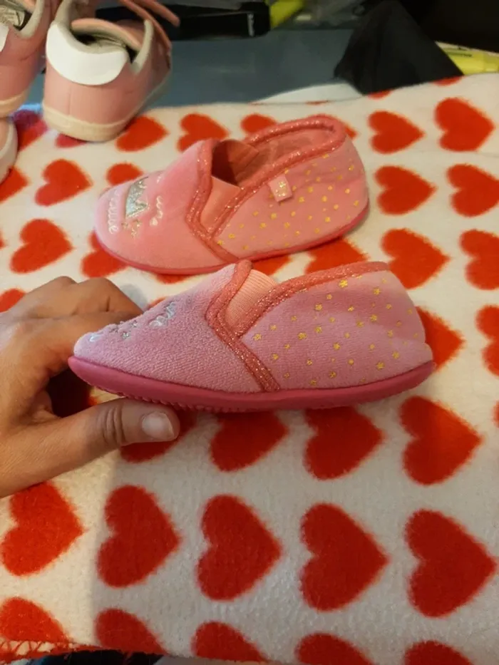 Chaussons pantoufles babygro pointure 25 fille - photo numéro 5