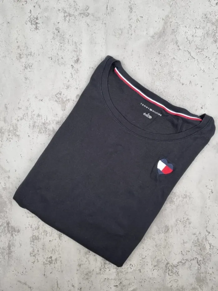 Sweat fin Tommy Hilfiger – Noir – Taille M Femme (mesures en photos)