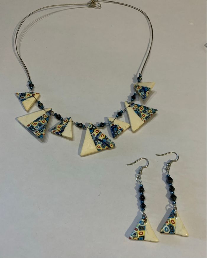 Collier et BO bleu et blanc - photo numéro 2