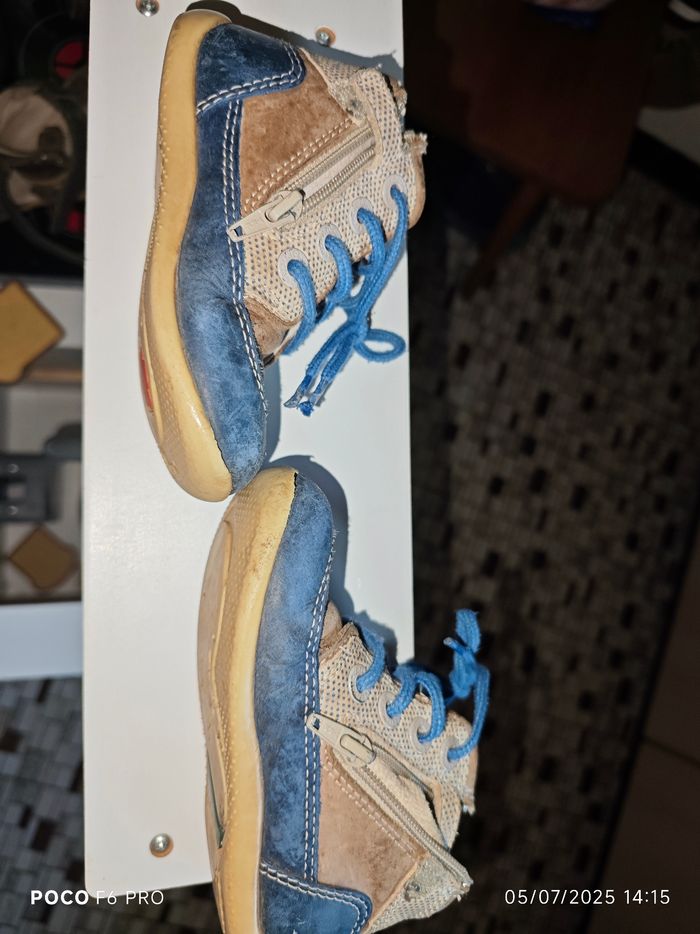 Chaussures taille 24 - photo numéro 4