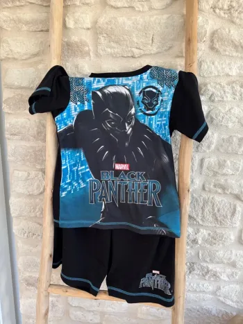 Pyjama Black Panther 8/10 ans - 6 €