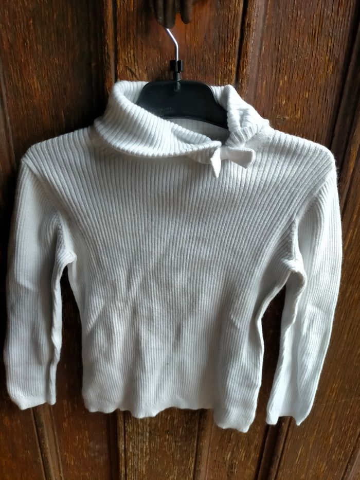 Joli pull Cyrillus 4 ans