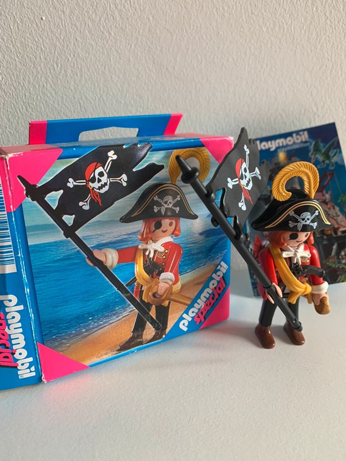 Playmobil - 4690 - Pirate avec drapeau - photo numéro 2