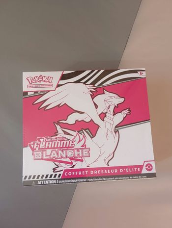 ETB pokémon écarlate et violet flamme blanche neuf