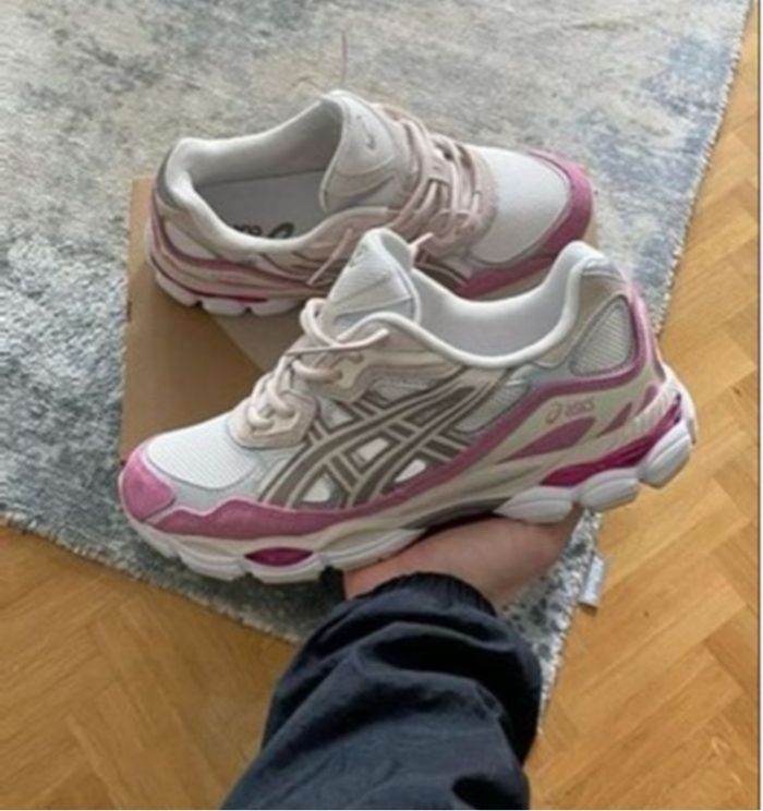 Asics rose - photo numéro 2
