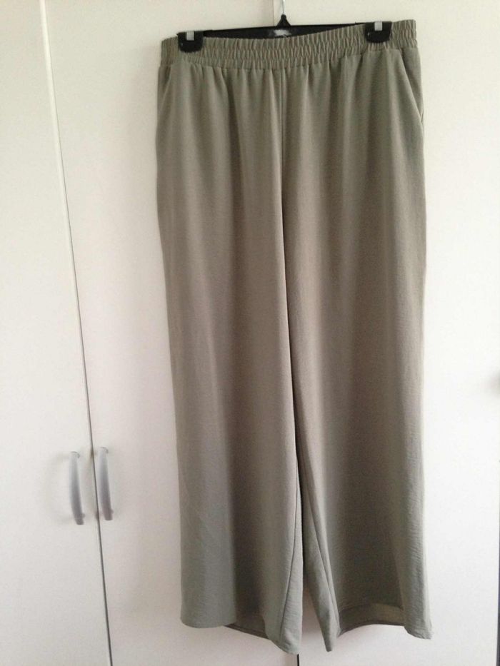 Pantalon taille haute jambes larges 40 Primark