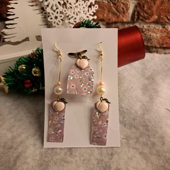 Boucles d'oreilles pendante avec pendentif assortie