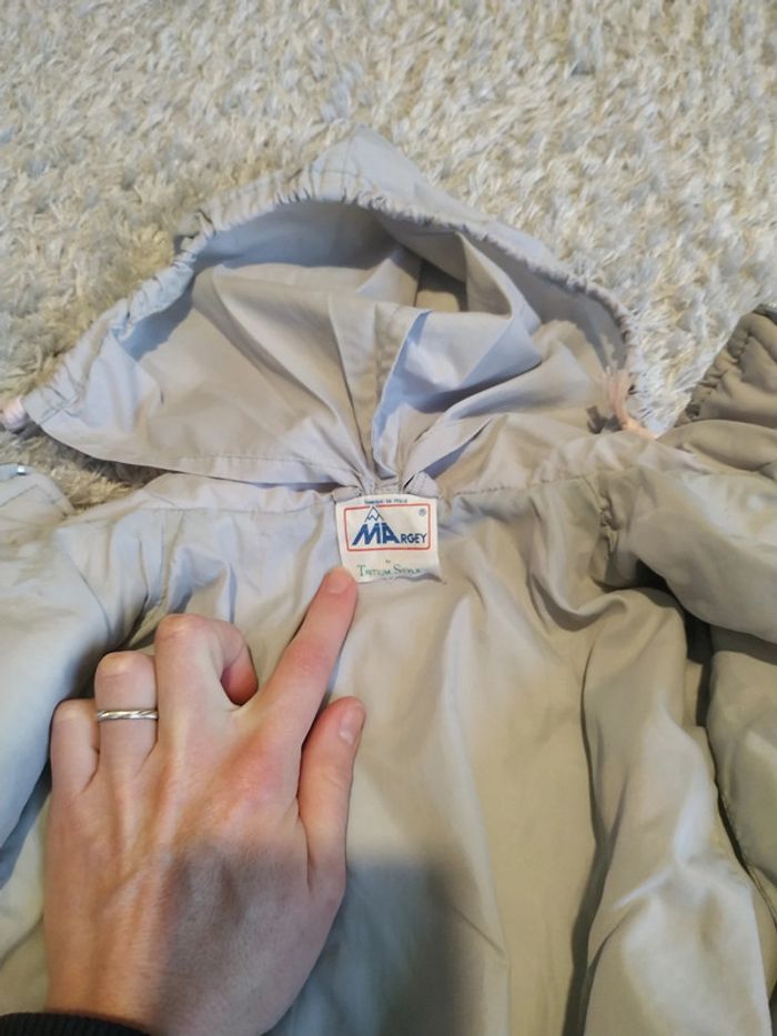 Manteau doudoune gris et rose
4 ans 
MArgey
Vintage - photo numéro 5