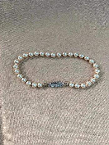 Bracelet beige fausse pierre