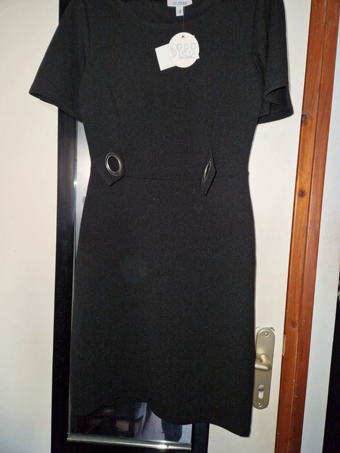 Robe noire taille S 36 - photo numéro 2