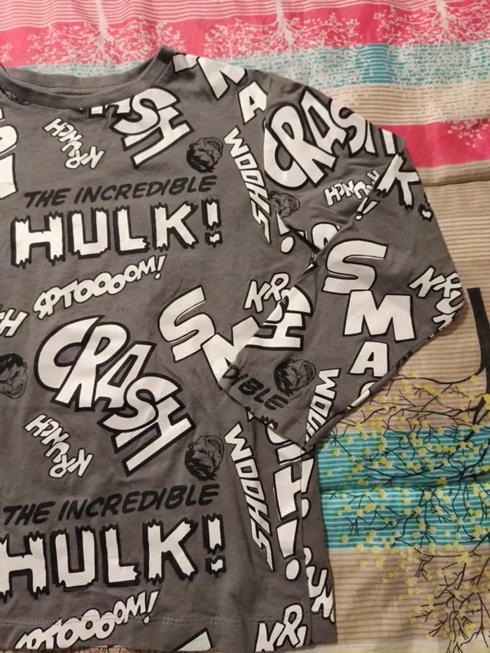 Tee shirt Avengers Hulk 6/7 ans - photo numéro 2