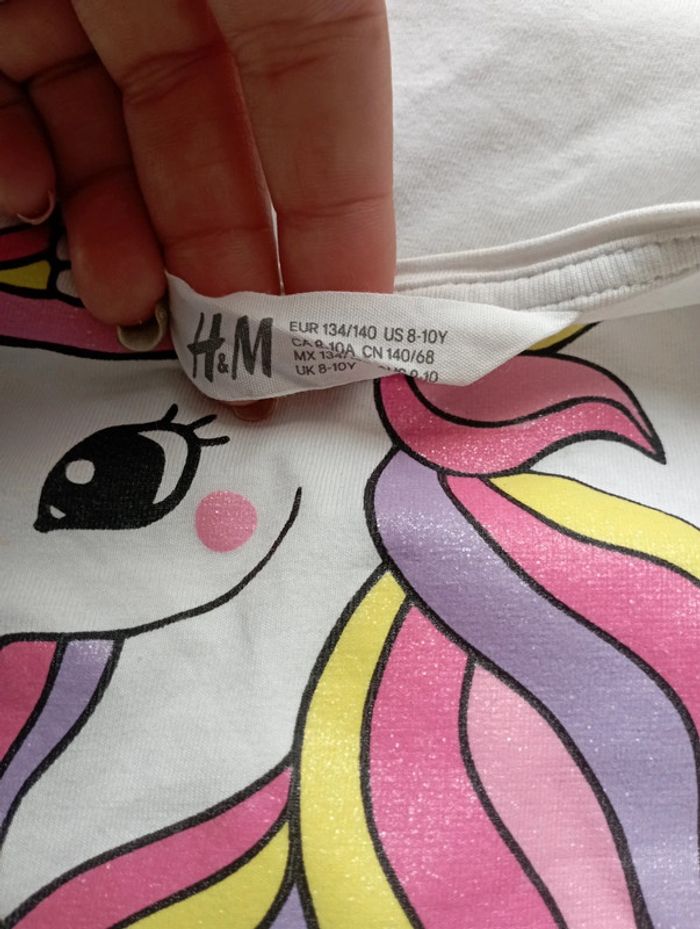 Tee shirt manches longues blanc imprimé licorne 8/10 ans H&M 3€ - photo numéro 3