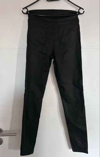 Jean enduit cache cache