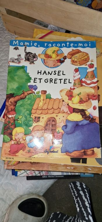 Livre hansel et gretel mamie raconte moi