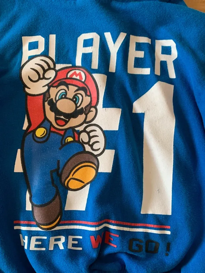 Pull avec capuche Suoer Mario taille 10 ans - photo numéro 2