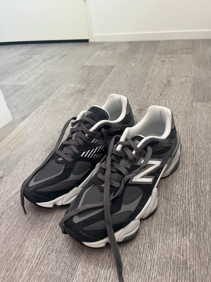 New Balance NB 9060 taille 44 - photo numéro 2