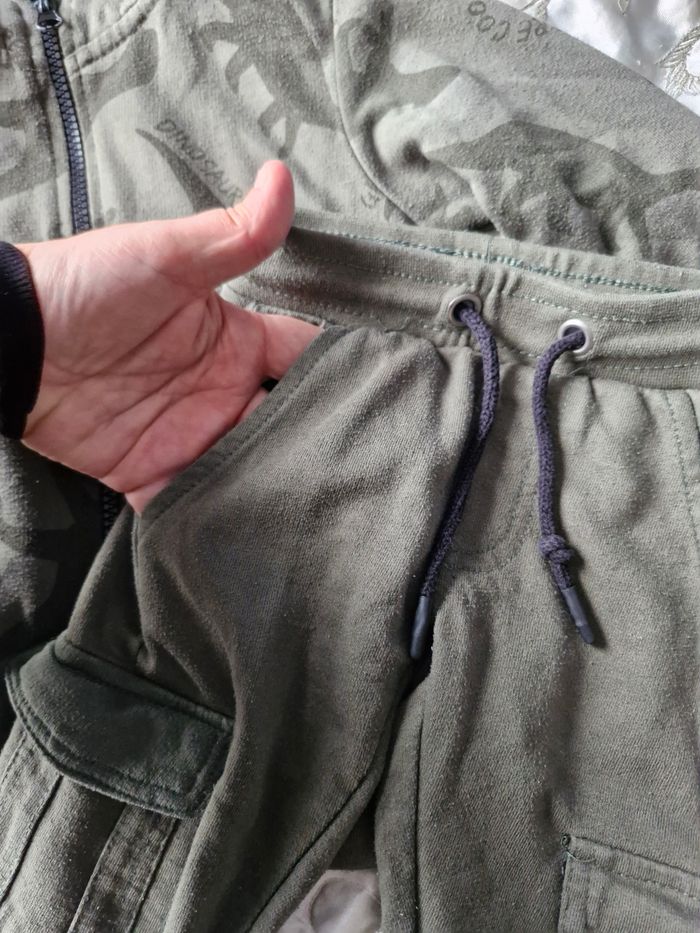 Très beau pantalon cargo taille  élastique - photo numéro 5