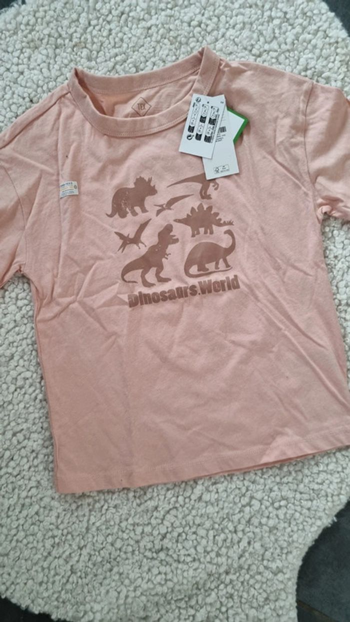 Tee shirt pêche dinausaure neuf 3 / 4 ans fille garçon - photo numéro 2