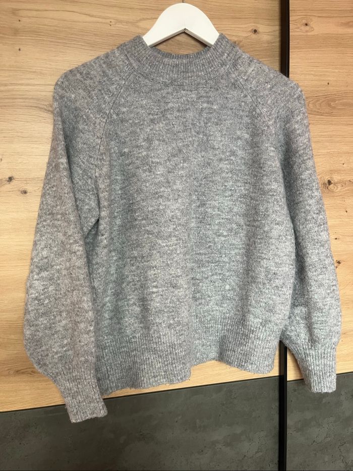 Pull gris