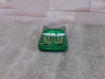 Voiture Disney Pixar