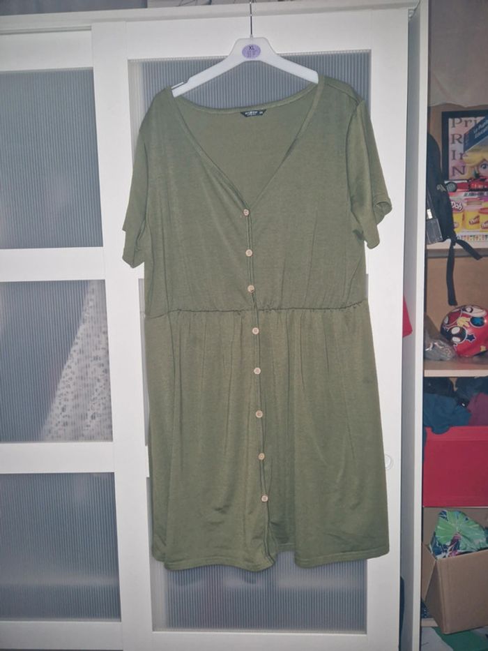 Robe verte militaire