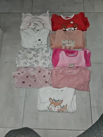 Pyjamas 9 mois