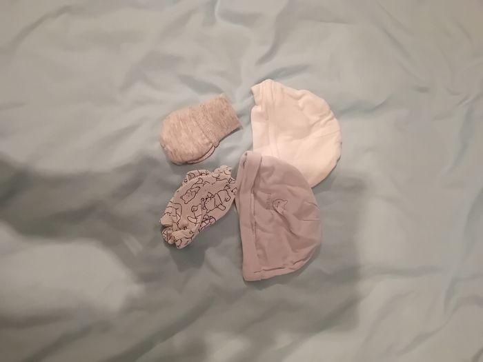 Bonnet/ Mitaines de naissance