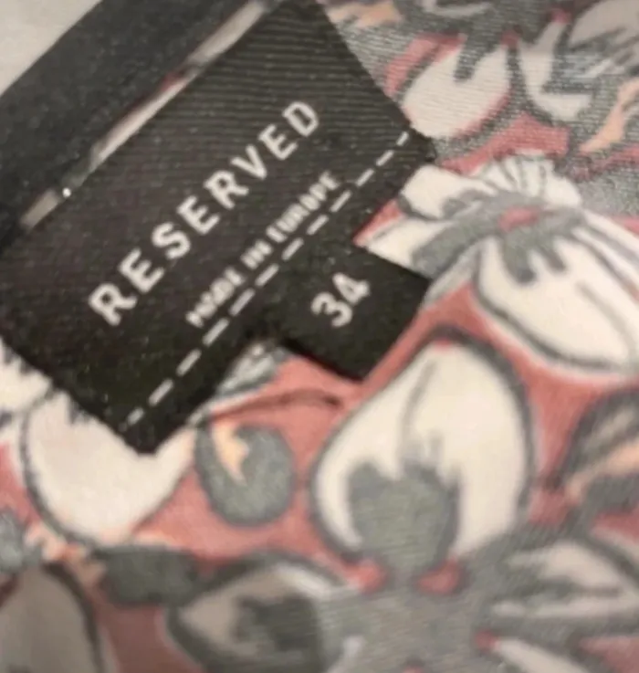 Robe fleurie Réserved – taille 34- Neuve - photo numéro 5