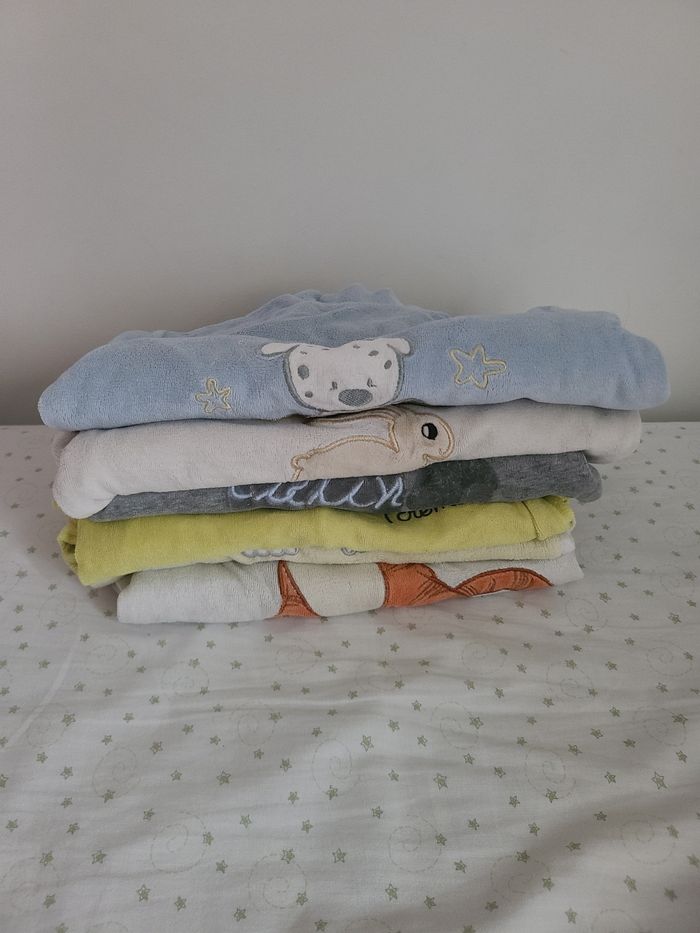 Lot pyjama grenouillère 12 mois