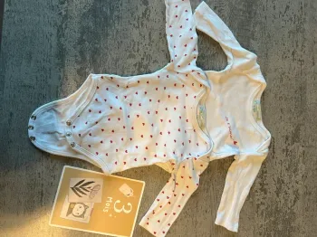 Bodies fille/mixte 3 mois manche longue/ manche courte