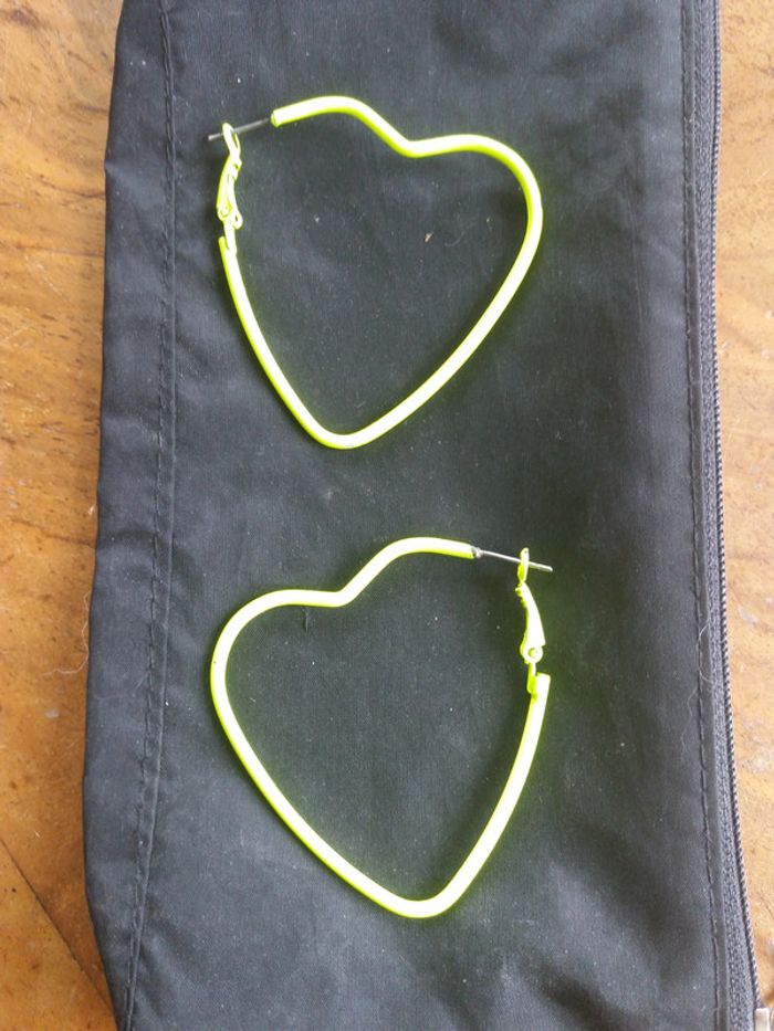 Boucle d'oreille coeur