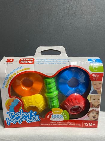 Jeux d emboîtage   12 mois+