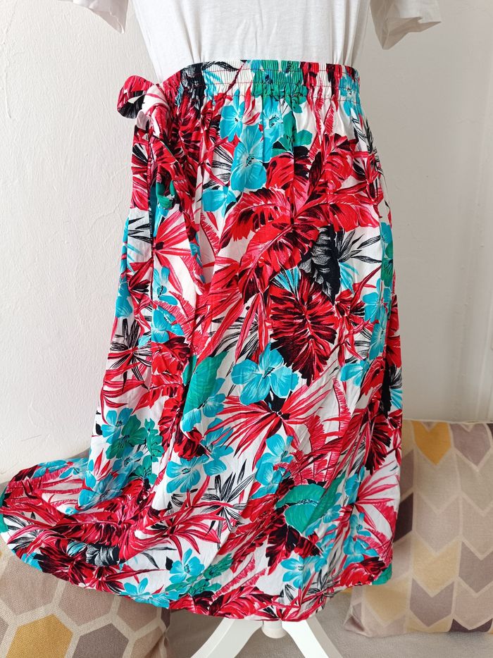 Jupe fleurie - photo numéro 3