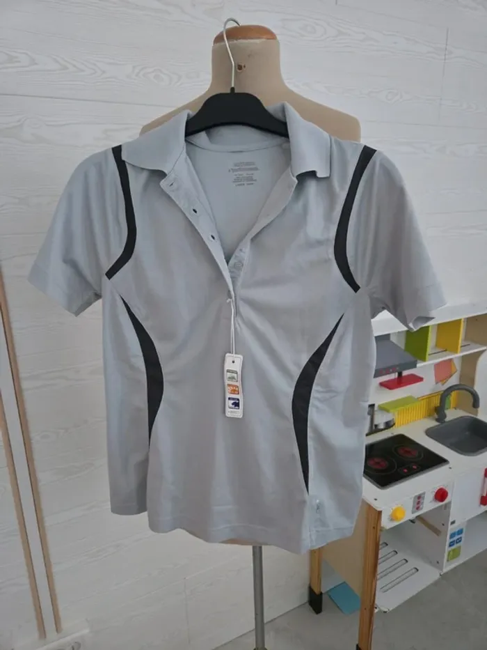 Polo sport femme xs neuf