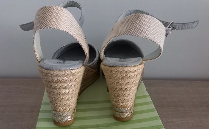 Chaussures talons compensés NEUVES p38 - photo numéro 4