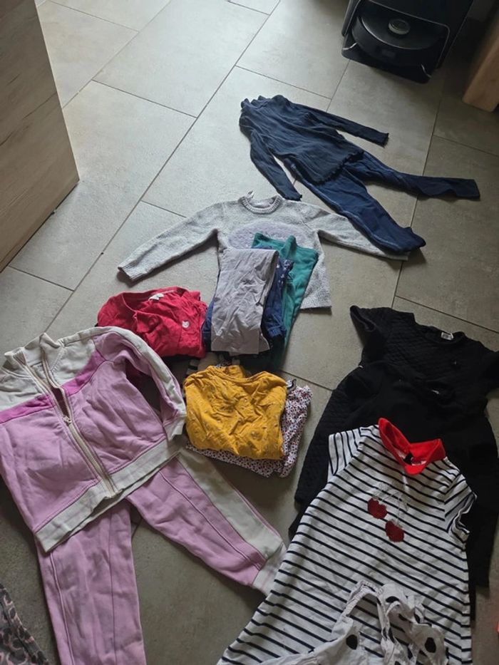 Grand lot FILLES 5 ans - photo numéro 6