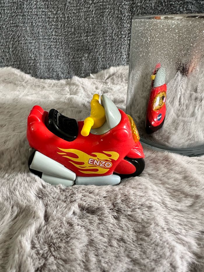 Enzo la moto rapido - photo numéro 2