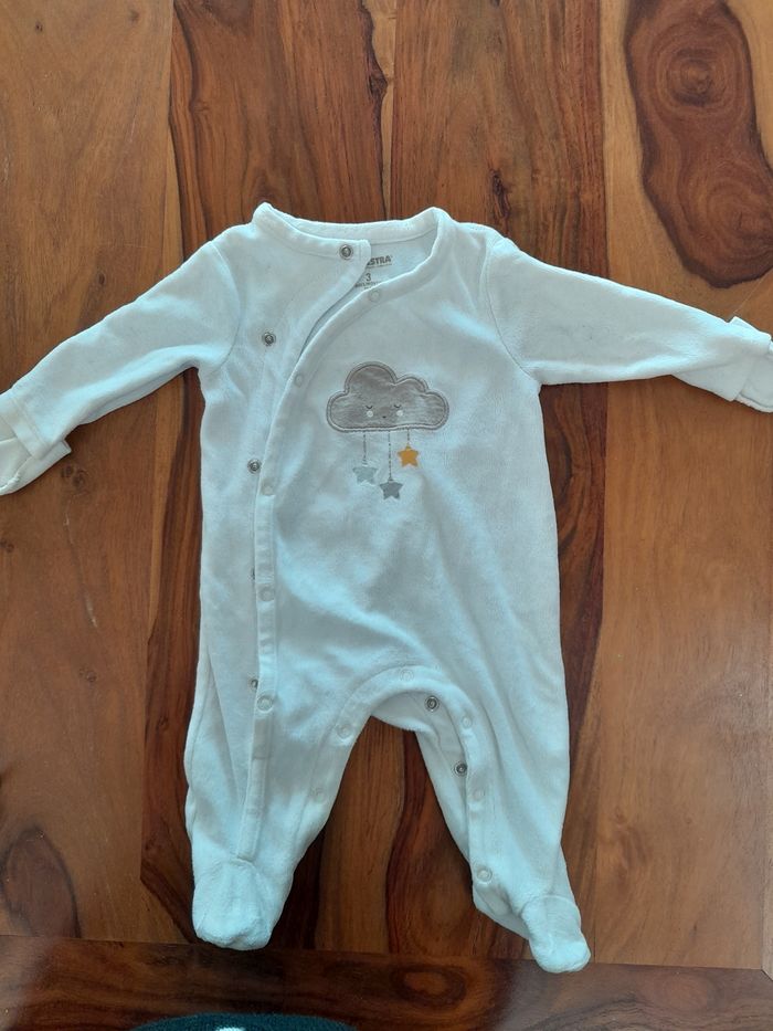 Lot de pyjamas 3 mois - photo numéro 4