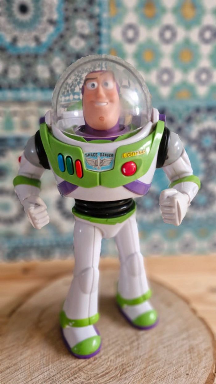 Figurine  buzz l eclair disney pixar - photo numéro 7
