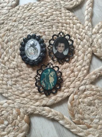Broche Edward aux mains d'argent