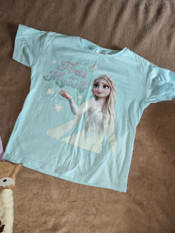 Lot de 2 tee shirts reine des neiges 8 ans - photo numéro 2