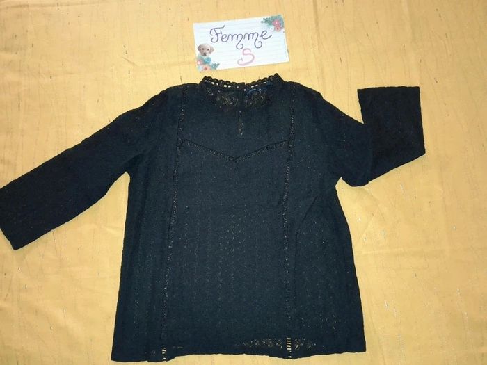 Blouse sexy en dentelle noir S/36 - photo numéro 2