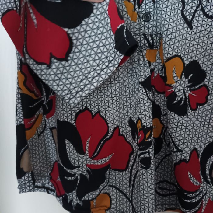 Blouse bohème Fleurie "Du Plaisir à la Mode" T36 acrylique 1 - photo numéro 3
