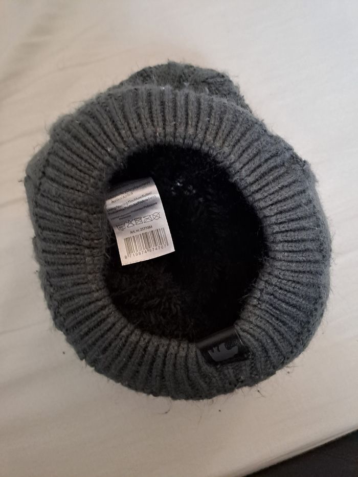 Bonnet 6-8A NEUF - photo numéro 4