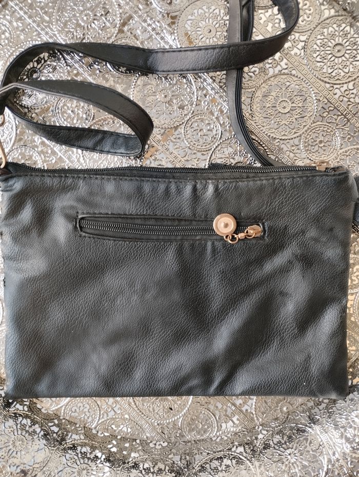 Pochette simili cuir 🖤 - photo numéro 5