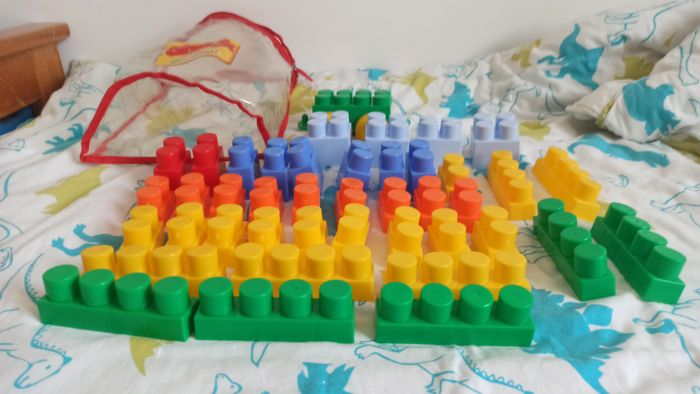 Sac de cubes - photo numéro 3