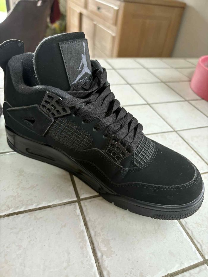 Baskets Air Jordan 4 Retro Noir - photo numéro 6