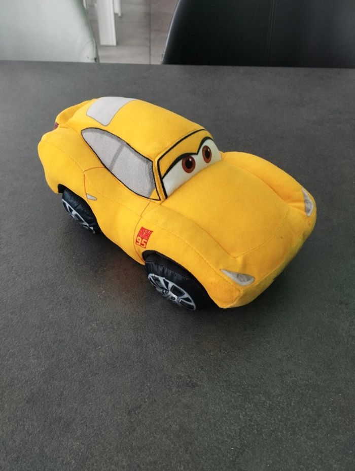 Grande peluche voiture cars cruz Ramirez - photo numéro 4